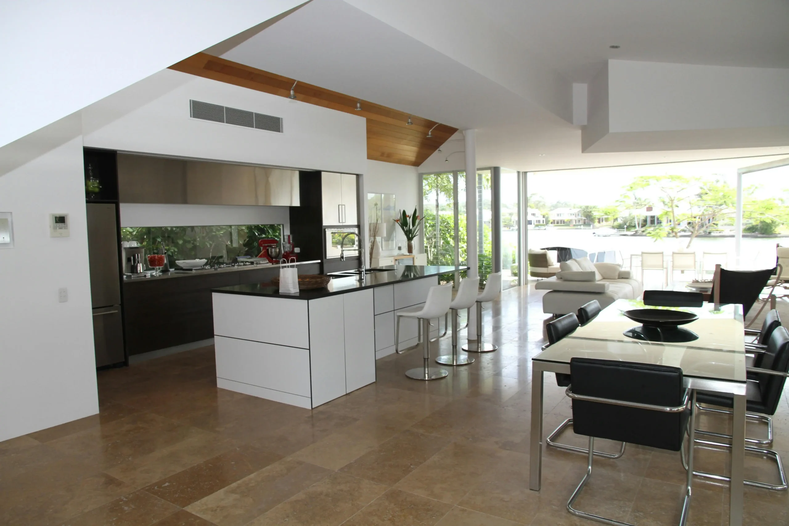 Read more about the article Enhance your Kitchen with Glass Cabinet Doors